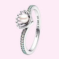 Anillo Concha con Perla Cultivada de Agua Dulce Tratada de Princesa Ariel
